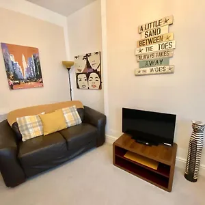 Abode - The Buttercup Hotel